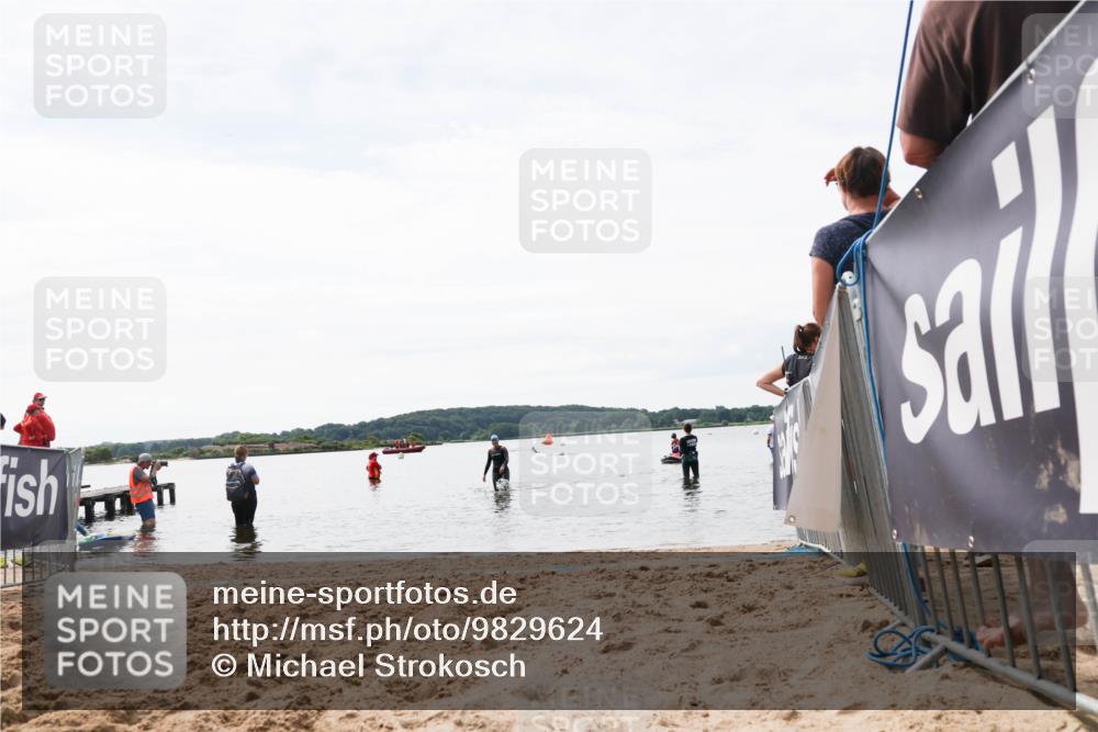 21.06.2026 - Viking Triathlon Michael Strokosch http://msf.ph/oto/9829624 21.06.2026 10:57:46 Schwimmen 652 meine-sportfotos.de