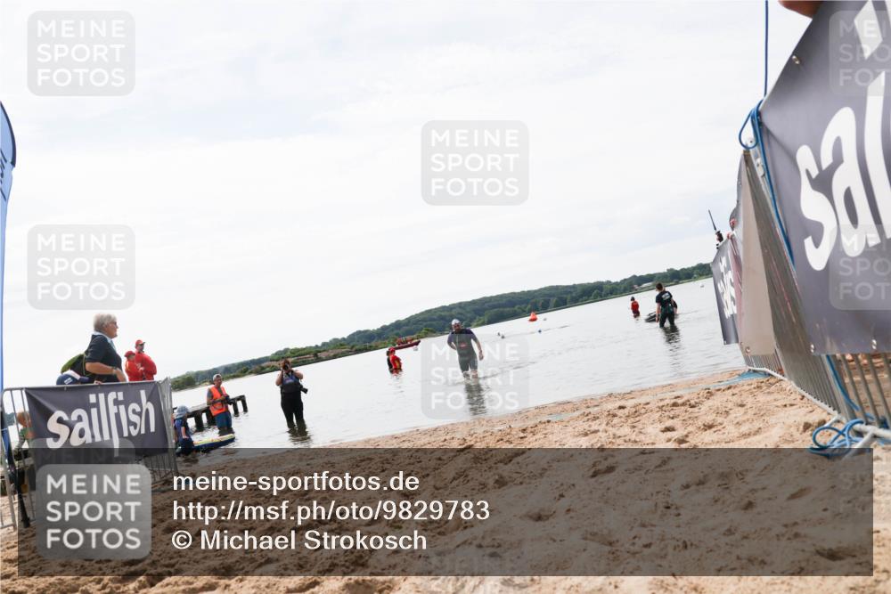 21.06.2026 - Viking Triathlon Michael Strokosch http://msf.ph/oto/9829783 21.06.2026 10:58:46 Schwimmen 141 meine-sportfotos.de