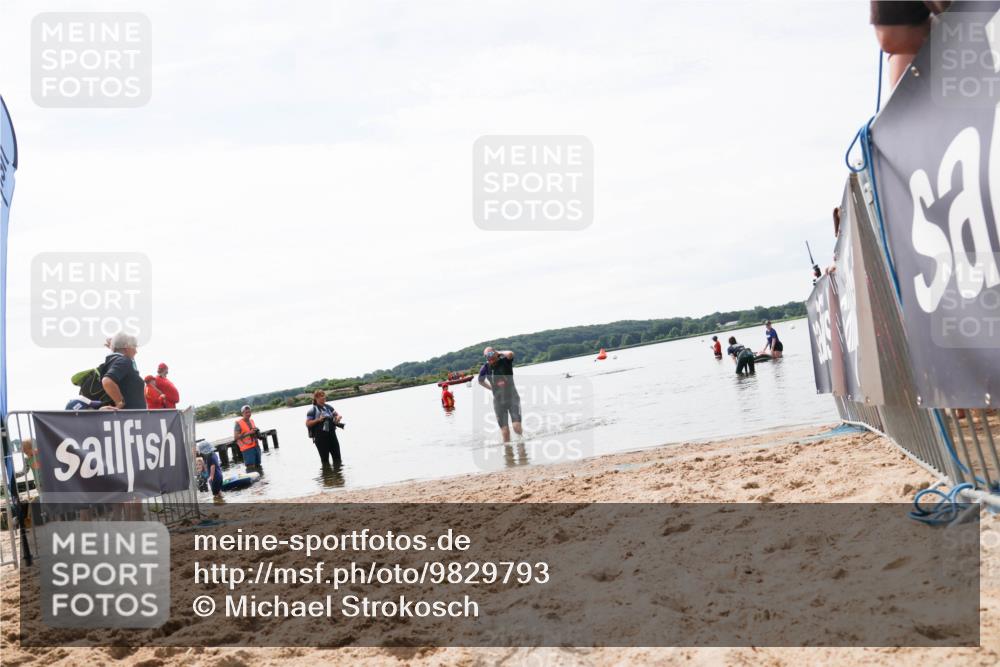 21.06.2026 - Viking Triathlon Michael Strokosch http://msf.ph/oto/9829793 21.06.2026 10:58:49 Schwimmen 141 meine-sportfotos.de