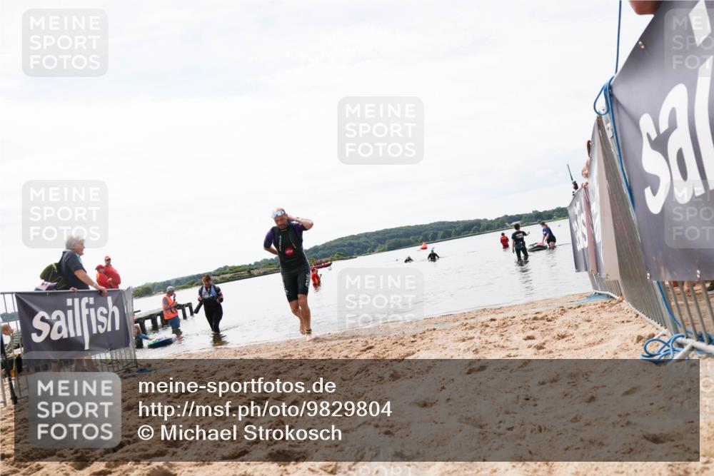 21.06.2026 - Viking Triathlon Michael Strokosch http://msf.ph/oto/9829804 21.06.2026 10:58:53 Schwimmen 141 meine-sportfotos.de
