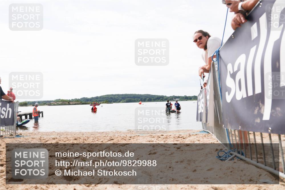 21.06.2026 - Viking Triathlon Michael Strokosch http://msf.ph/oto/9829988 21.06.2026 10:59:55 Schwimmen 542 meine-sportfotos.de