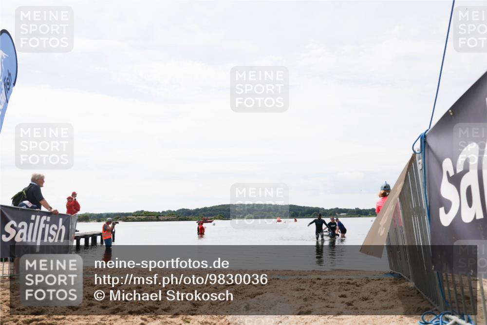 21.06.2026 - Viking Triathlon Michael Strokosch http://msf.ph/oto/9830036 21.06.2026 11:01:01 Schwimmen 71 meine-sportfotos.de