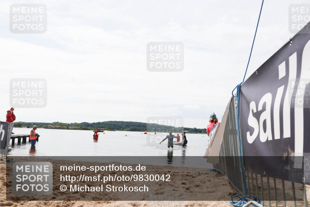 21.06.2026 - Viking Triathlon Michael Strokosch http://msf.ph/oto/9830042 21.06.2026 11:01:03 Schwimmen 71 meine-sportfotos.de