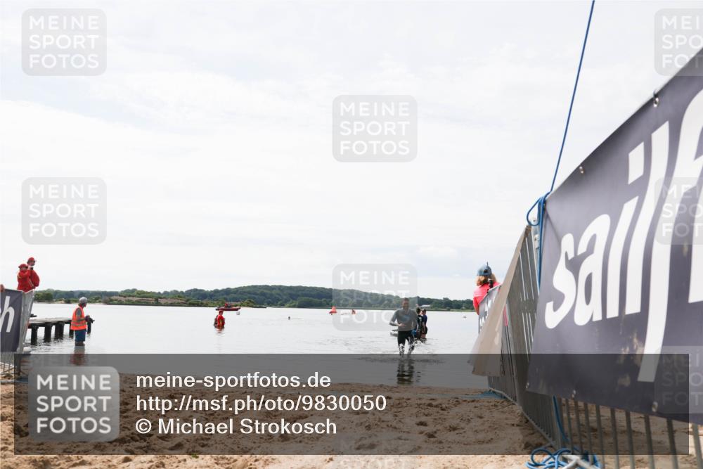 21.06.2026 - Viking Triathlon Michael Strokosch http://msf.ph/oto/9830050 21.06.2026 11:01:06 Schwimmen 71 meine-sportfotos.de