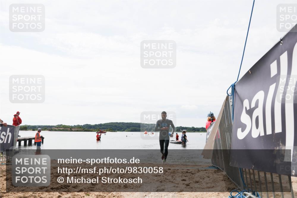 21.06.2026 - Viking Triathlon Michael Strokosch http://msf.ph/oto/9830058 21.06.2026 11:01:09 Schwimmen 71 meine-sportfotos.de