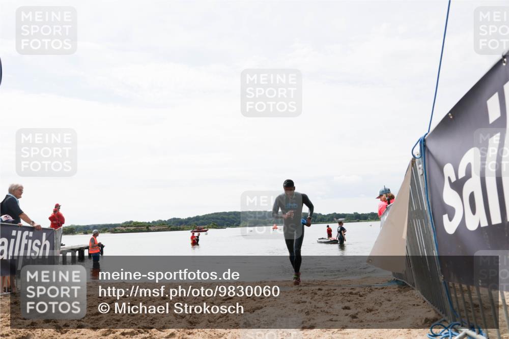 21.06.2026 - Viking Triathlon Michael Strokosch http://msf.ph/oto/9830060 21.06.2026 11:01:09 Schwimmen 71 meine-sportfotos.de