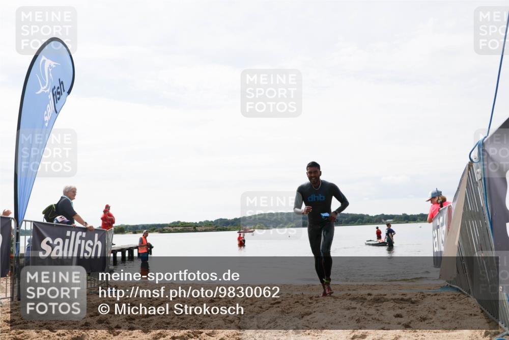 21.06.2026 - Viking Triathlon Michael Strokosch http://msf.ph/oto/9830062 21.06.2026 11:01:10 Schwimmen 71 meine-sportfotos.de