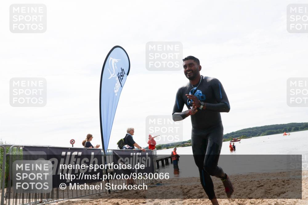 21.06.2026 - Viking Triathlon Michael Strokosch http://msf.ph/oto/9830066 21.06.2026 11:01:11 Schwimmen 71 meine-sportfotos.de