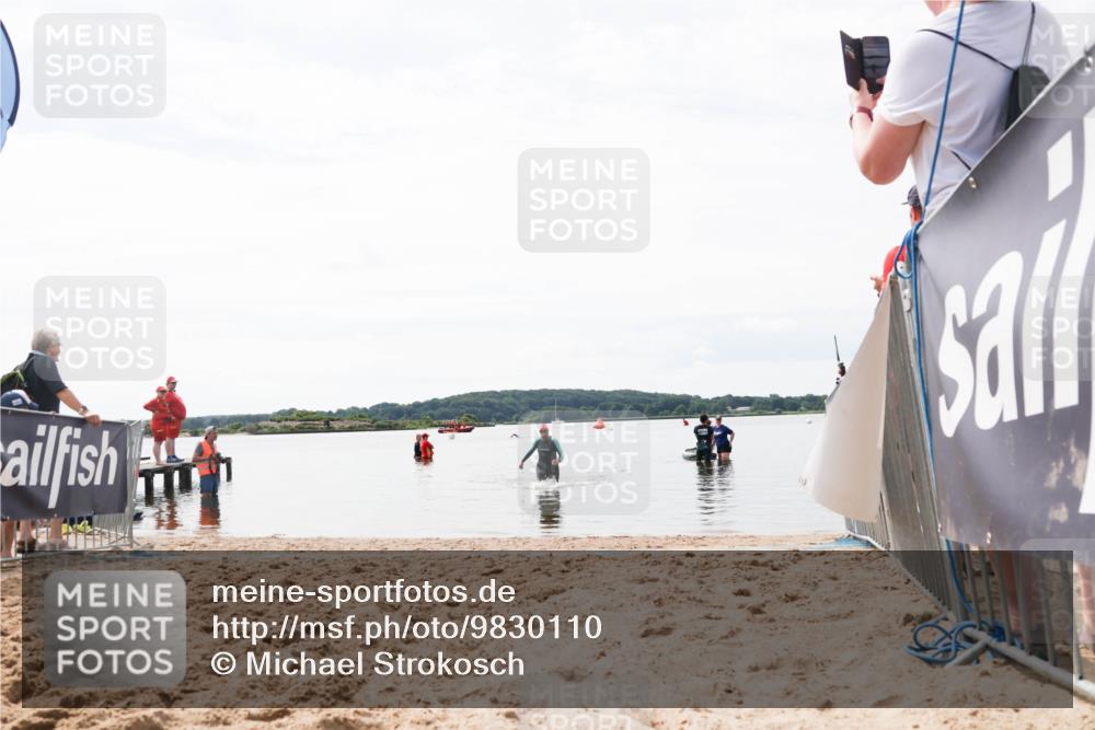 21.06.2026 - Viking Triathlon Michael Strokosch http://msf.ph/oto/9830110 21.06.2026 11:02:01 Schwimmen 646 meine-sportfotos.de