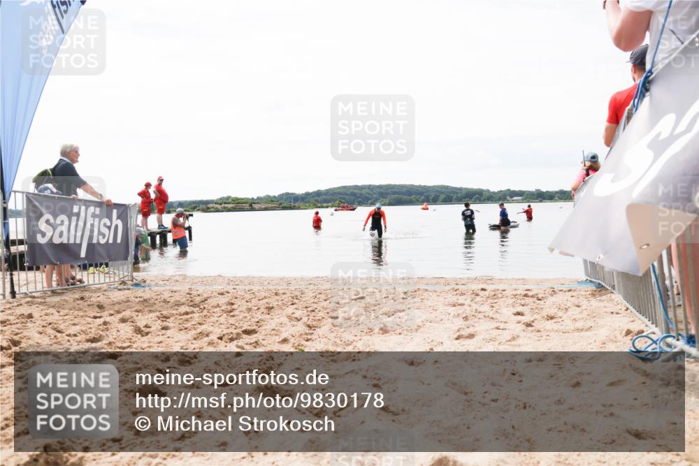21.06.2026 - Viking Triathlon Michael Strokosch http://msf.ph/oto/9830178 21.06.2026 11:02:49 Schwimmen 379 meine-sportfotos.de