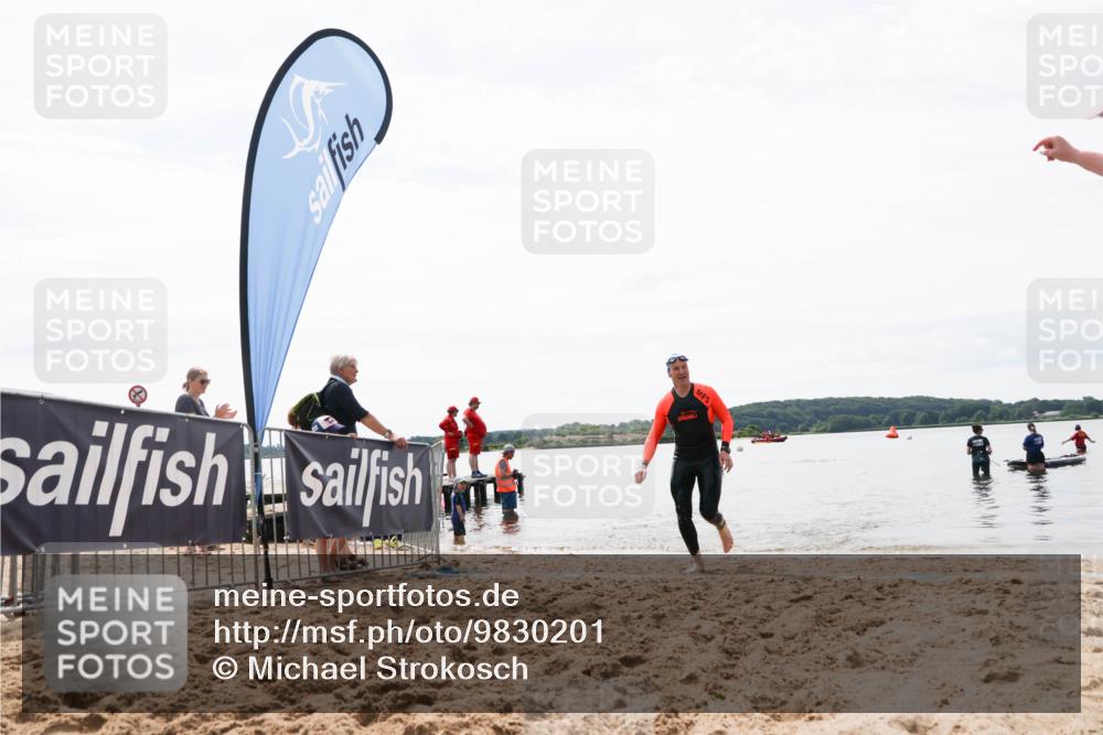 21.06.2026 - Viking Triathlon Michael Strokosch http://msf.ph/oto/9830201 21.06.2026 11:02:57 Schwimmen 379 meine-sportfotos.de