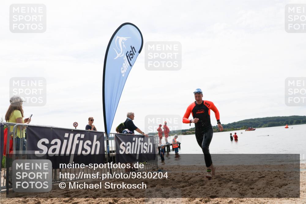 21.06.2026 - Viking Triathlon Michael Strokosch http://msf.ph/oto/9830204 21.06.2026 11:02:58 Schwimmen 379 meine-sportfotos.de