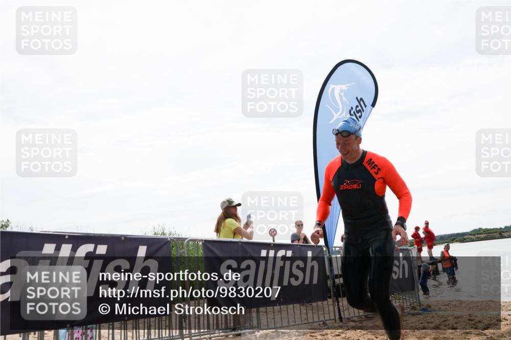 21.06.2026 - Viking Triathlon Michael Strokosch http://msf.ph/oto/9830207 21.06.2026 11:02:59 Schwimmen 379 meine-sportfotos.de