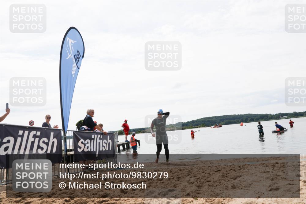 21.06.2026 - Viking Triathlon Michael Strokosch http://msf.ph/oto/9830279 21.06.2026 11:03:30 Schwimmen 529 meine-sportfotos.de