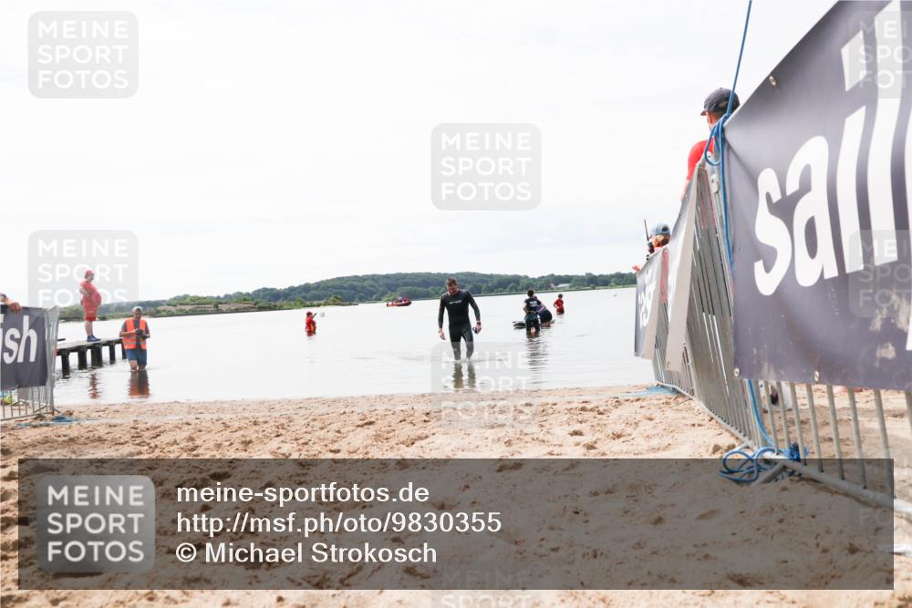 21.06.2026 - Viking Triathlon Michael Strokosch http://msf.ph/oto/9830355 21.06.2026 11:04:15 Schwimmen 421 meine-sportfotos.de