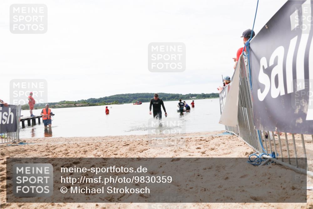 21.06.2026 - Viking Triathlon Michael Strokosch http://msf.ph/oto/9830359 21.06.2026 11:04:17 Schwimmen 421 meine-sportfotos.de