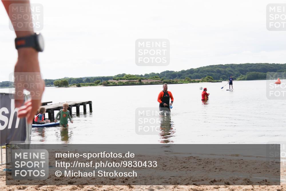 21.06.2026 - Viking Triathlon Michael Strokosch http://msf.ph/oto/9830433 21.06.2026 11:11:09 Schwimmen  meine-sportfotos.de