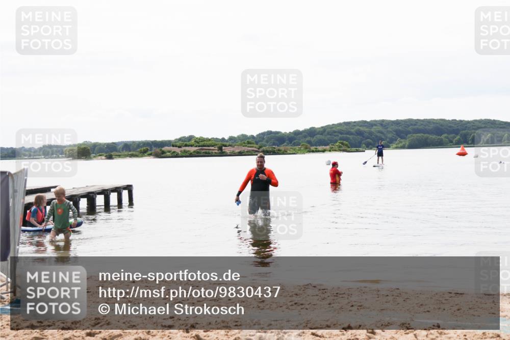 21.06.2026 - Viking Triathlon Michael Strokosch http://msf.ph/oto/9830437 21.06.2026 11:11:11 Schwimmen 39 meine-sportfotos.de