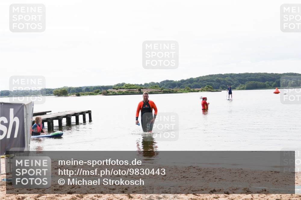 21.06.2026 - Viking Triathlon Michael Strokosch http://msf.ph/oto/9830443 21.06.2026 11:11:13 Schwimmen 39 meine-sportfotos.de