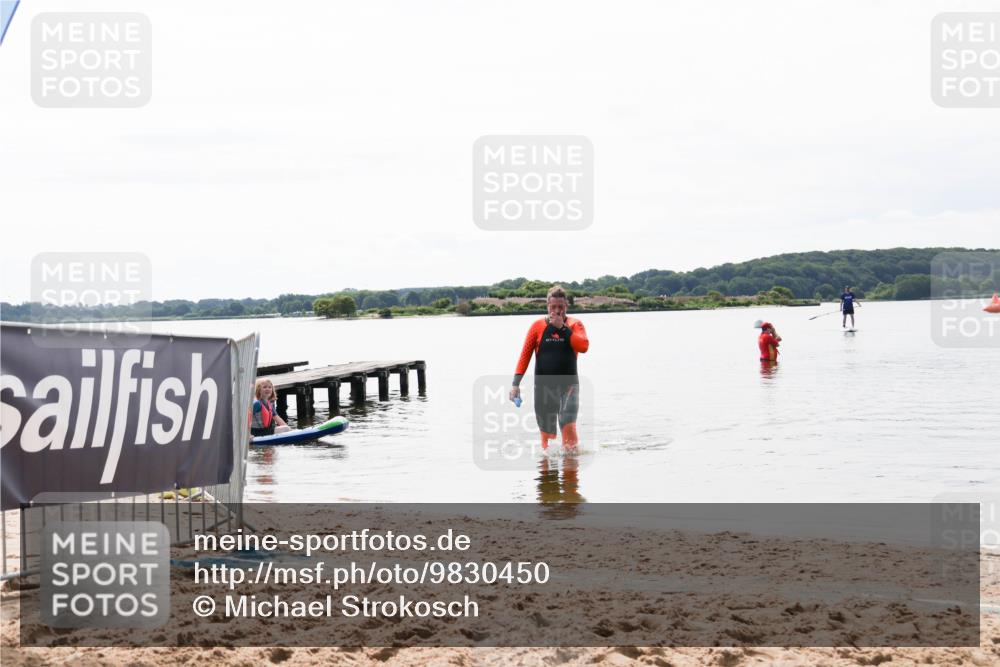 21.06.2026 - Viking Triathlon Michael Strokosch http://msf.ph/oto/9830450 21.06.2026 11:11:15 Schwimmen 39 meine-sportfotos.de
