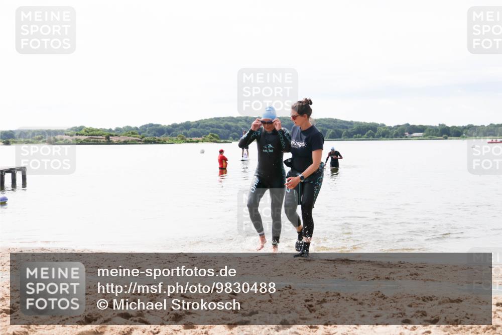 21.06.2026 - Viking Triathlon Michael Strokosch http://msf.ph/oto/9830488 21.06.2026 11:12:19 Schwimmen 368 meine-sportfotos.de