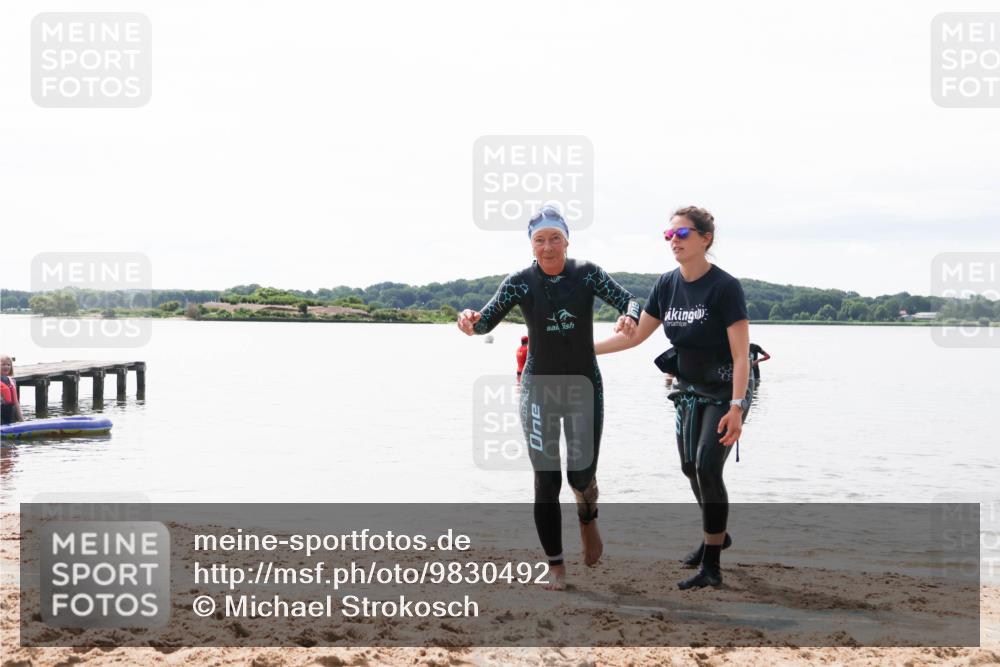 21.06.2026 - Viking Triathlon Michael Strokosch http://msf.ph/oto/9830492 21.06.2026 11:12:20 Schwimmen 368 meine-sportfotos.de