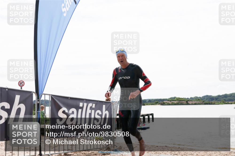 21.06.2026 - Viking Triathlon Michael Strokosch http://msf.ph/oto/9830508 21.06.2026 11:12:43 Schwimmen 70 meine-sportfotos.de
