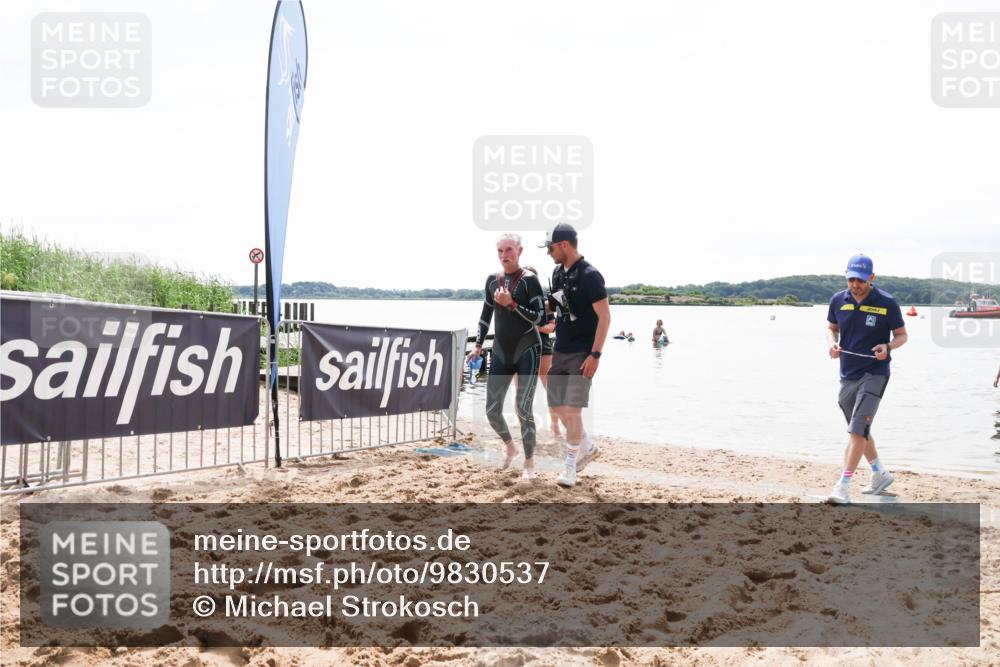 21.06.2026 - Viking Triathlon Michael Strokosch http://msf.ph/oto/9830537 21.06.2026 11:18:36 Schwimmen 431 meine-sportfotos.de