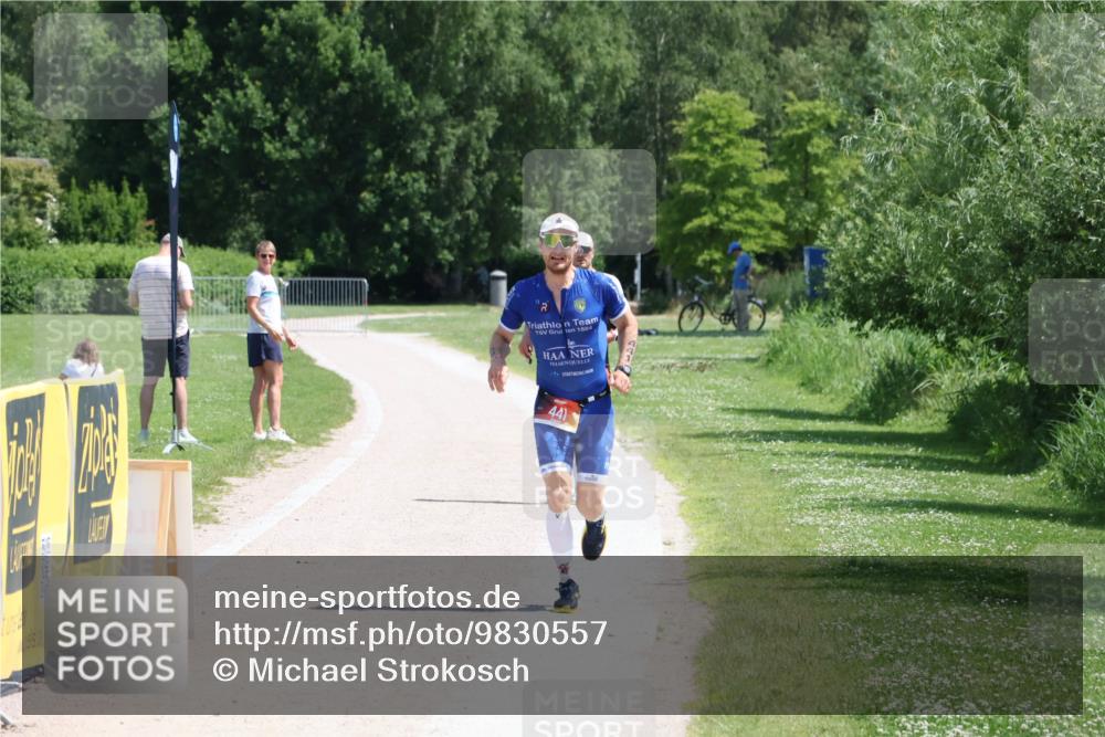 21.06.2026 - Viking Triathlon Michael Strokosch http://msf.ph/oto/9830557 21.06.2026 12:38:37 Laufen 441 meine-sportfotos.de