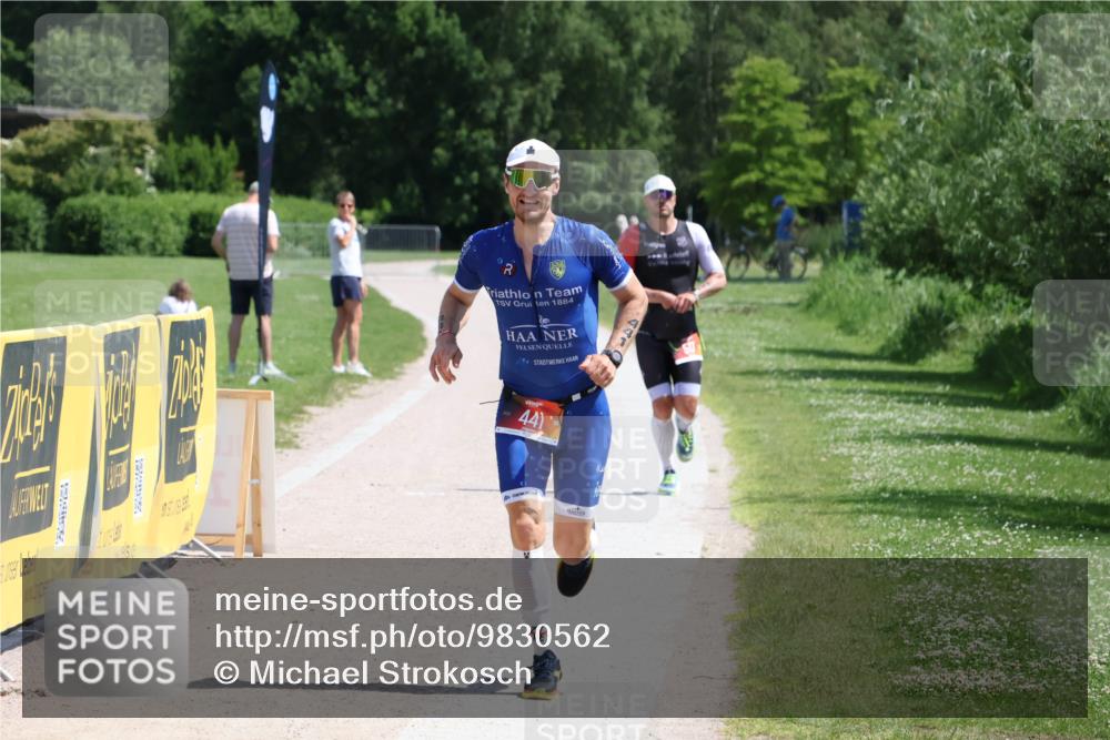21.06.2026 - Viking Triathlon Michael Strokosch http://msf.ph/oto/9830562 21.06.2026 12:38:40 Laufen 441 meine-sportfotos.de