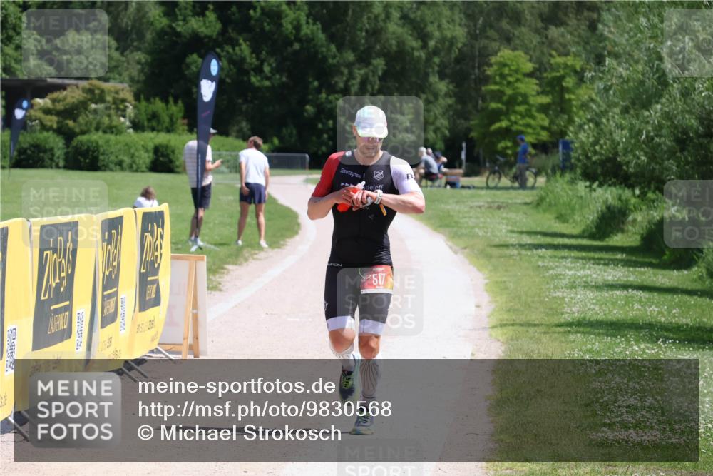 21.06.2026 - Viking Triathlon Michael Strokosch http://msf.ph/oto/9830568 21.06.2026 12:38:44 Laufen 441, 517 meine-sportfotos.de