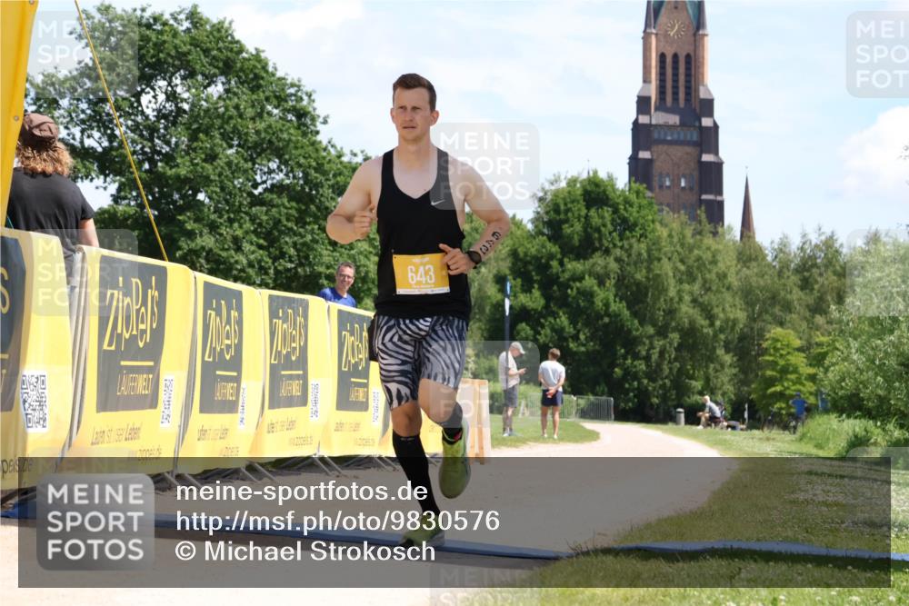 21.06.2026 - Viking Triathlon Michael Strokosch http://msf.ph/oto/9830576 21.06.2026 12:39:19 Laufen 643 meine-sportfotos.de
