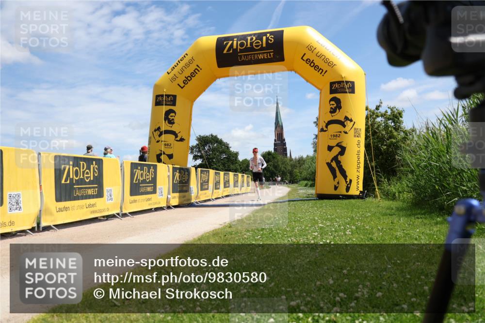 21.06.2026 - Viking Triathlon Michael Strokosch http://msf.ph/oto/9830580 21.06.2026 12:42:18 Laufen 8 meine-sportfotos.de