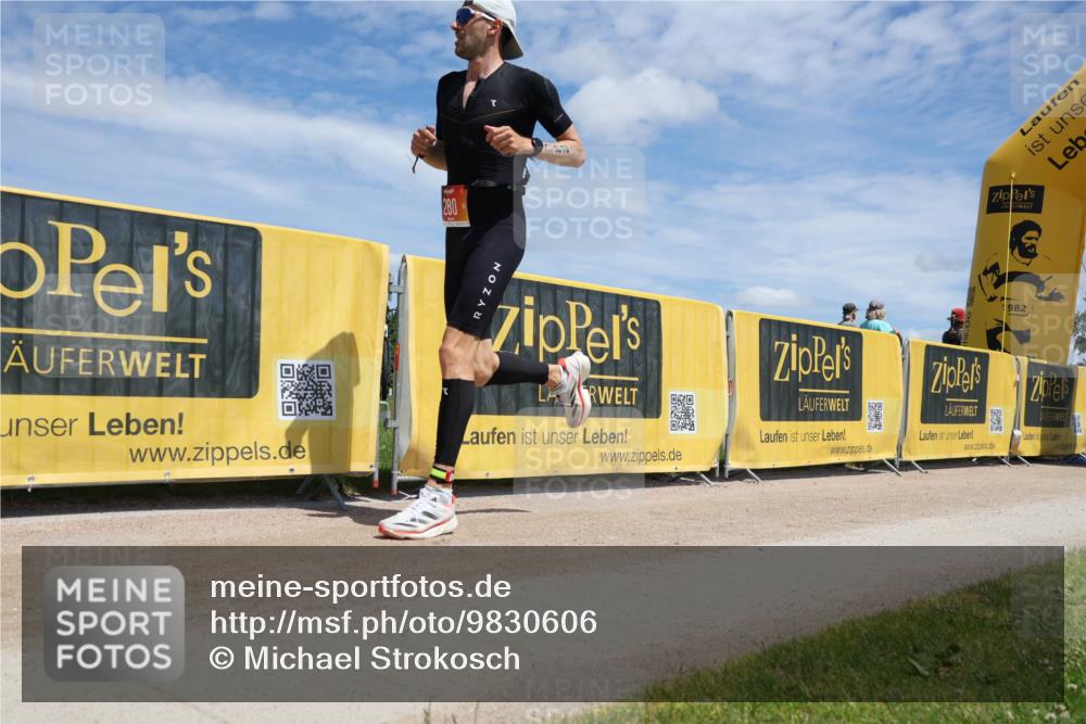 21.06.2026 - Viking Triathlon Michael Strokosch http://msf.ph/oto/9830606 21.06.2026 12:42:42 Laufen 103, 280 meine-sportfotos.de