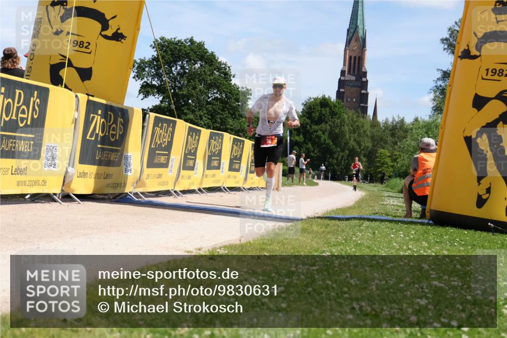 21.06.2026 - Viking Triathlon Michael Strokosch http://msf.ph/oto/9830631 21.06.2026 12:44:54 Laufen 74 meine-sportfotos.de