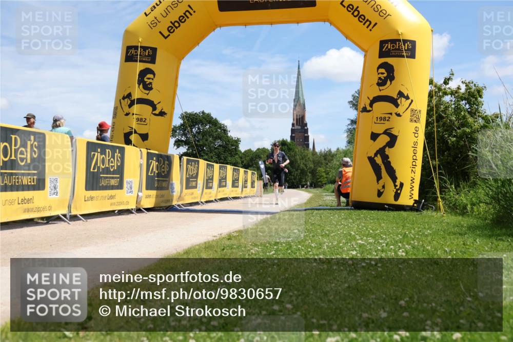21.06.2026 - Viking Triathlon Michael Strokosch http://msf.ph/oto/9830657 21.06.2026 12:45:49 Laufen 565 meine-sportfotos.de