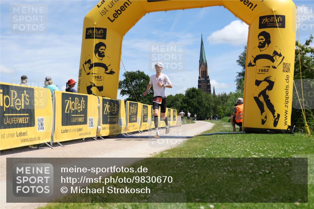 21.06.2026 - Viking Triathlon Michael Strokosch http://msf.ph/oto/9830670 21.06.2026 12:46:43 Laufen 38 meine-sportfotos.de