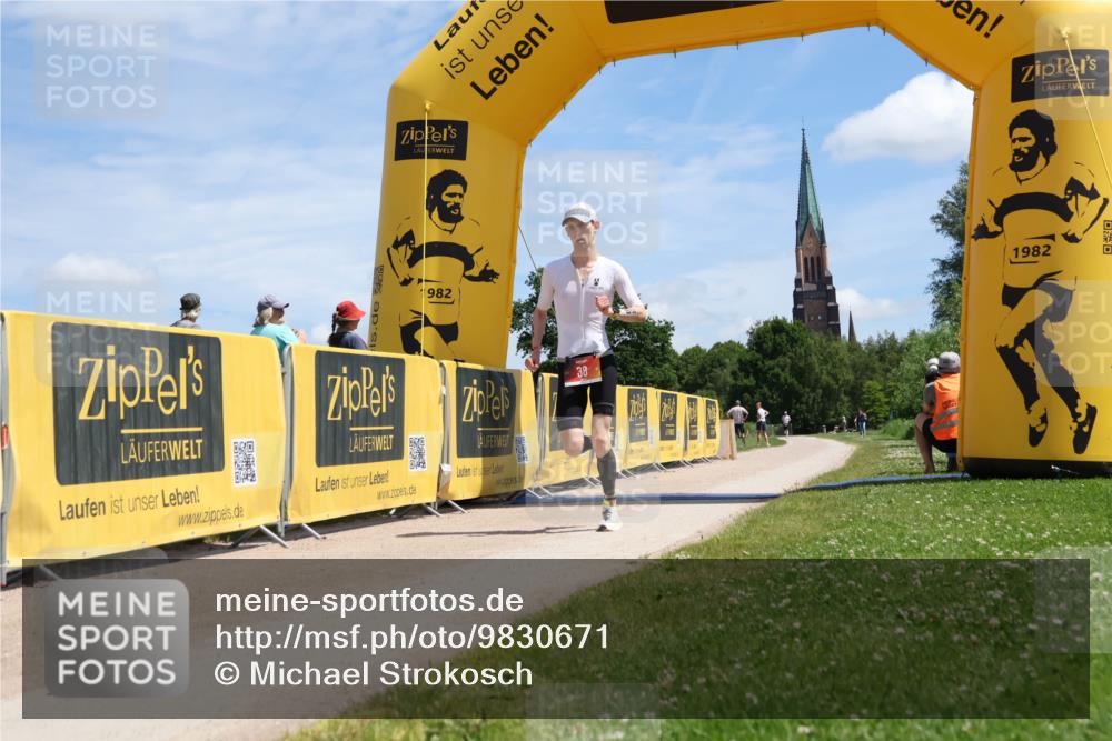 21.06.2026 - Viking Triathlon Michael Strokosch http://msf.ph/oto/9830671 21.06.2026 12:46:44 Laufen 38 meine-sportfotos.de