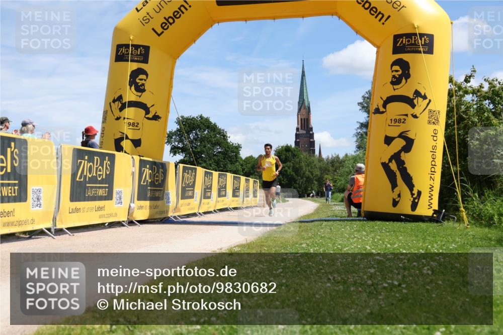 21.06.2026 - Viking Triathlon Michael Strokosch http://msf.ph/oto/9830682 21.06.2026 12:47:24 Laufen 665 meine-sportfotos.de