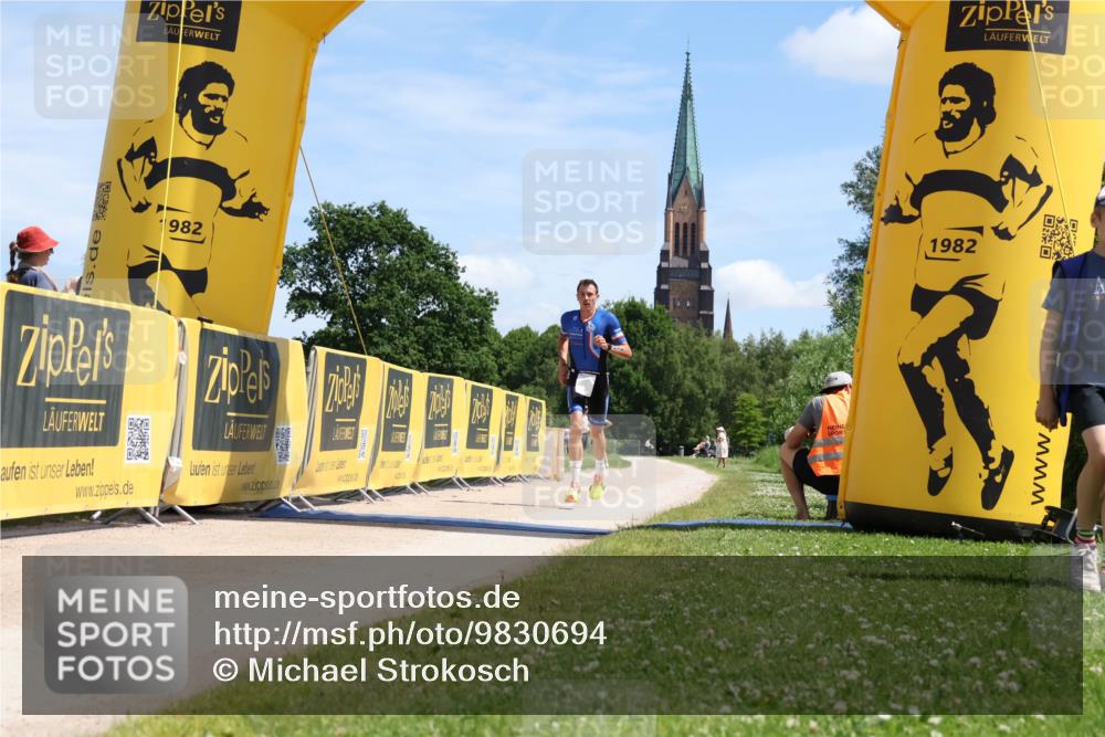 21.06.2026 - Viking Triathlon Michael Strokosch http://msf.ph/oto/9830694 21.06.2026 12:48:37 Laufen 410 meine-sportfotos.de