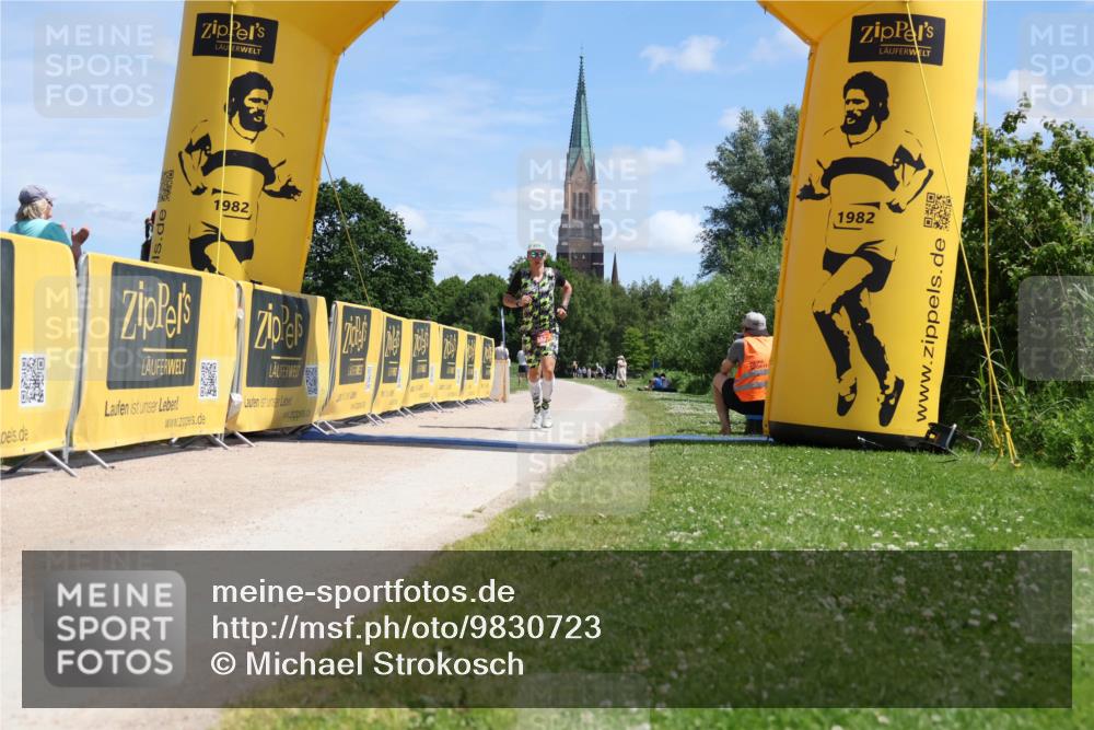 21.06.2026 - Viking Triathlon Michael Strokosch http://msf.ph/oto/9830723 21.06.2026 12:51:37 Laufen 383 meine-sportfotos.de