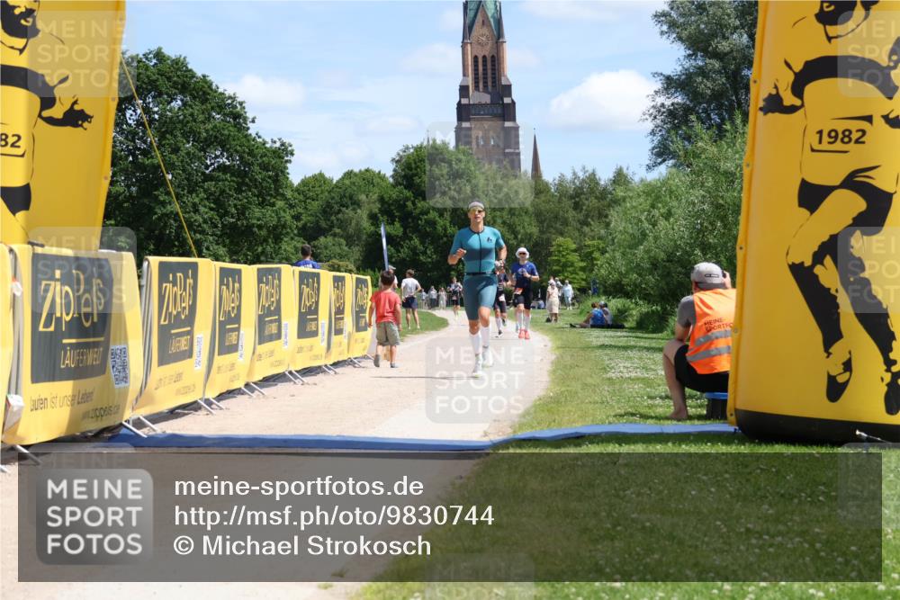 21.06.2026 - Viking Triathlon Michael Strokosch http://msf.ph/oto/9830744 21.06.2026 12:52:36 Laufen 447 meine-sportfotos.de