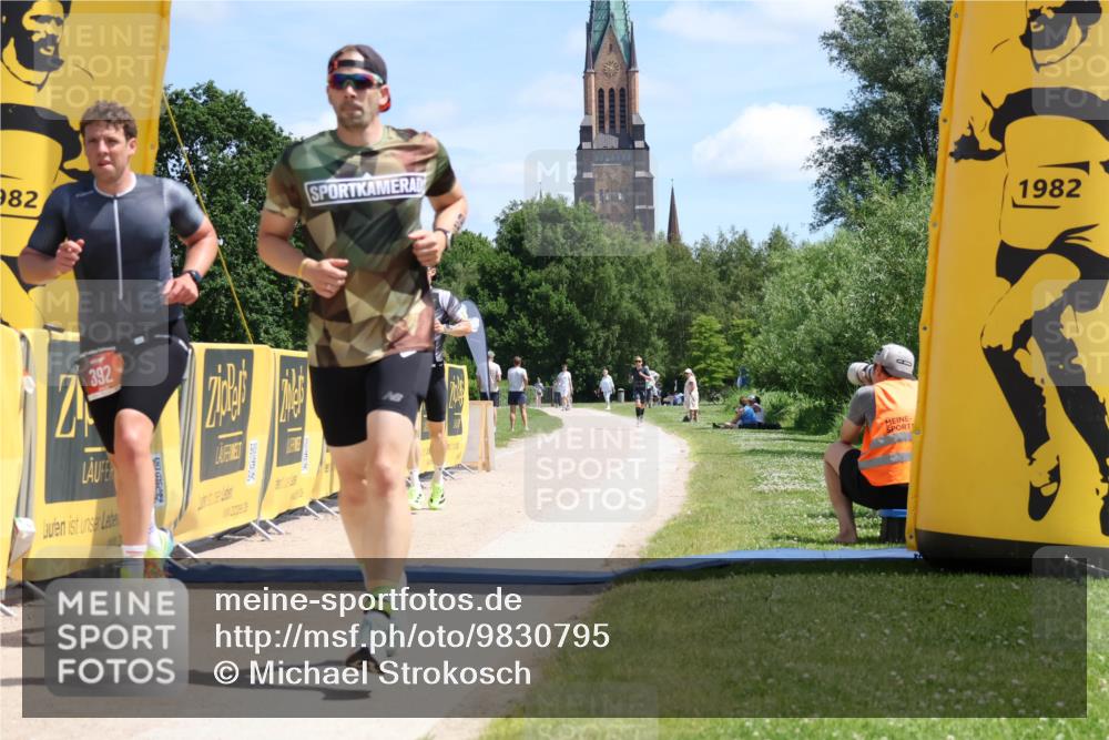 21.06.2026 - Viking Triathlon Michael Strokosch http://msf.ph/oto/9830795 21.06.2026 12:52:53 Laufen 109, 392, 627 meine-sportfotos.de