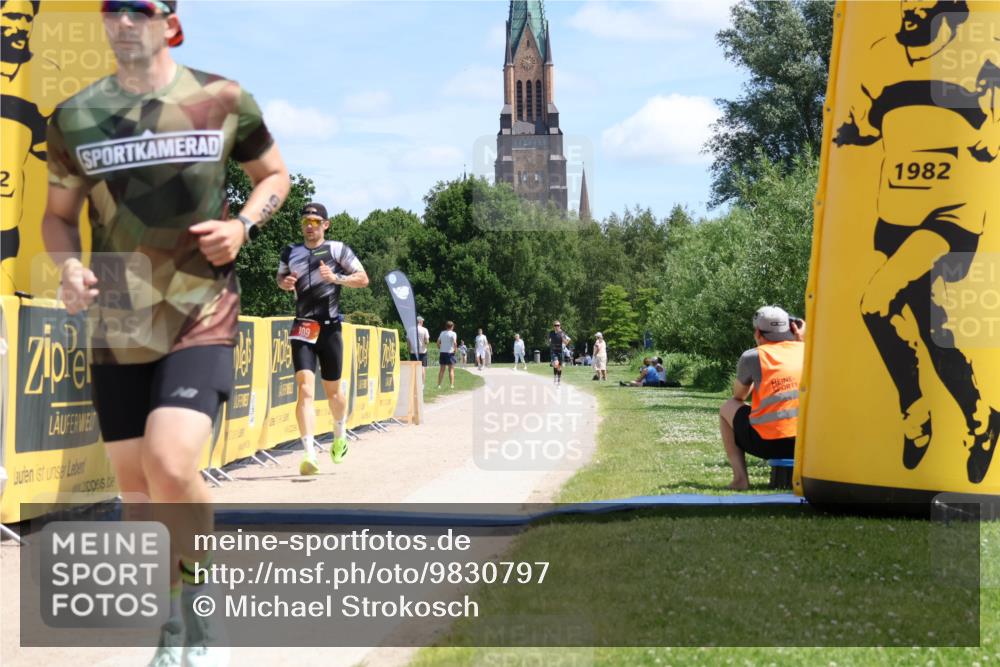 21.06.2026 - Viking Triathlon Michael Strokosch http://msf.ph/oto/9830797 21.06.2026 12:52:54 Laufen 109, 392, 627 meine-sportfotos.de