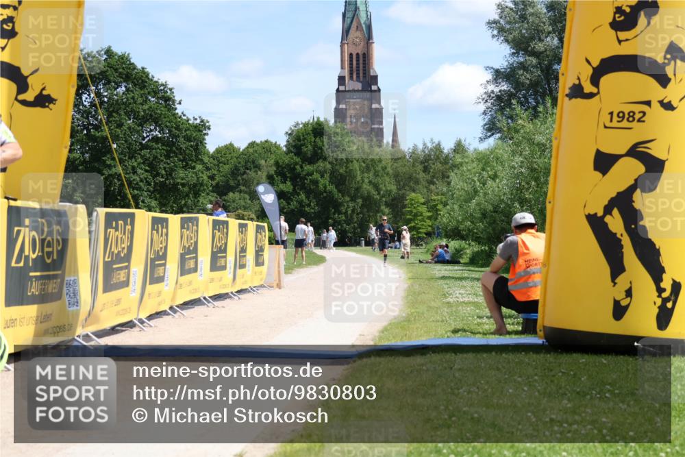 21.06.2026 - Viking Triathlon Michael Strokosch http://msf.ph/oto/9830803 21.06.2026 12:52:56 Laufen 109, 392, 627 meine-sportfotos.de