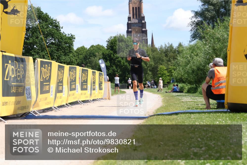21.06.2026 - Viking Triathlon Michael Strokosch http://msf.ph/oto/9830821 21.06.2026 12:53:39 Laufen 446 meine-sportfotos.de