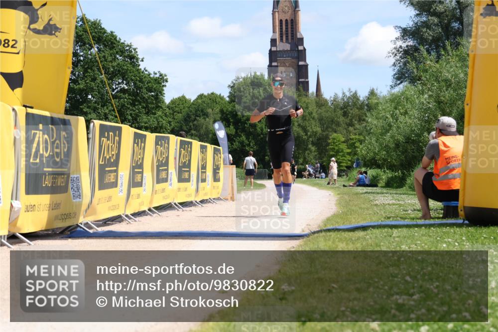 21.06.2026 - Viking Triathlon Michael Strokosch http://msf.ph/oto/9830822 21.06.2026 12:53:39 Laufen 446 meine-sportfotos.de