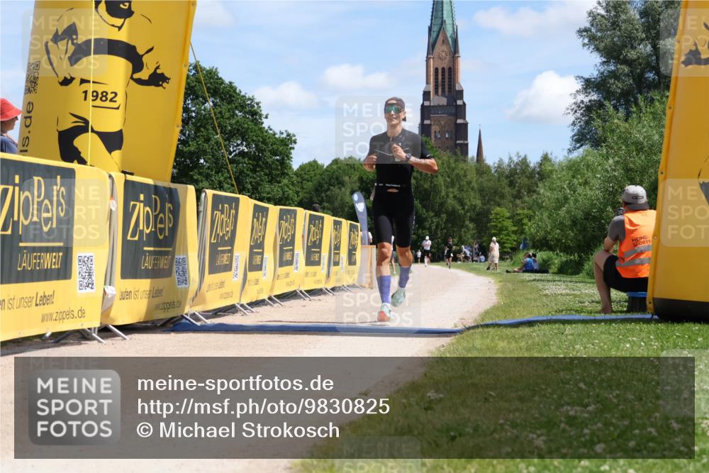 21.06.2026 - Viking Triathlon Michael Strokosch http://msf.ph/oto/9830825 21.06.2026 12:53:40 Laufen 446 meine-sportfotos.de