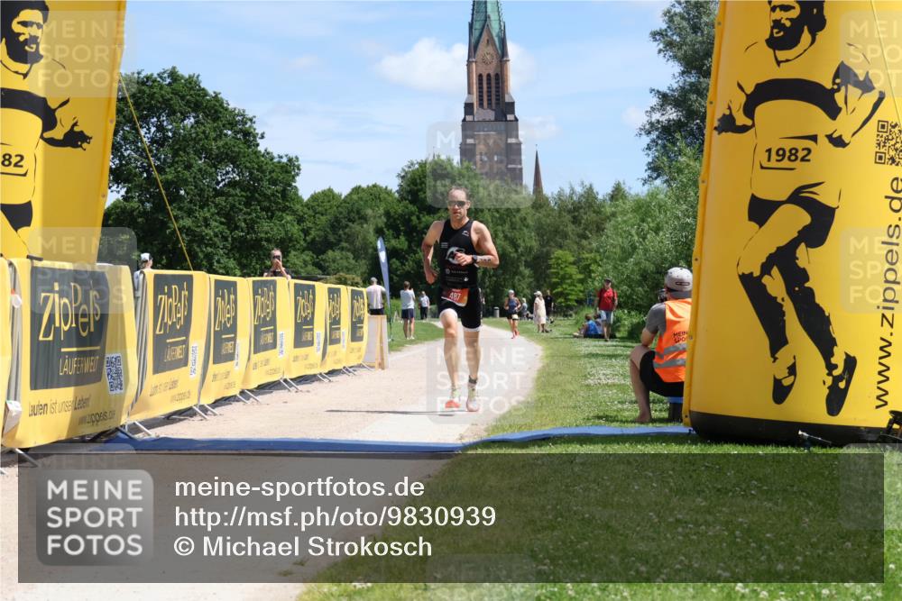 21.06.2026 - Viking Triathlon Michael Strokosch http://msf.ph/oto/9830939 21.06.2026 12:56:46 Laufen 487 meine-sportfotos.de