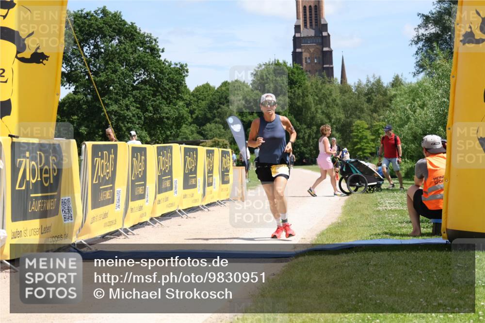 21.06.2026 - Viking Triathlon Michael Strokosch http://msf.ph/oto/9830951 21.06.2026 12:57:00 Laufen 637 meine-sportfotos.de